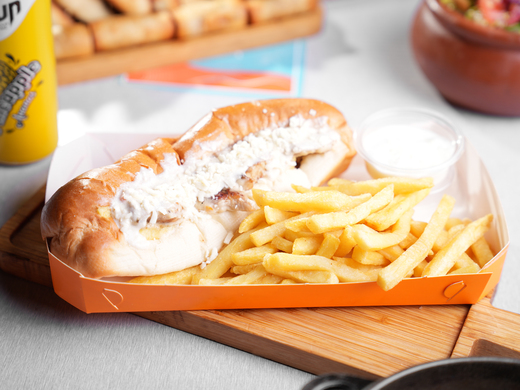 ساندويش دجاج اجبان