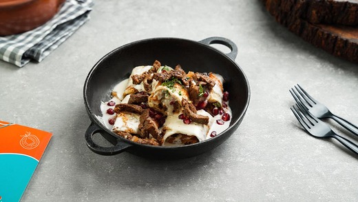 ساندويش تنتوني لحمة لبن وطحينة