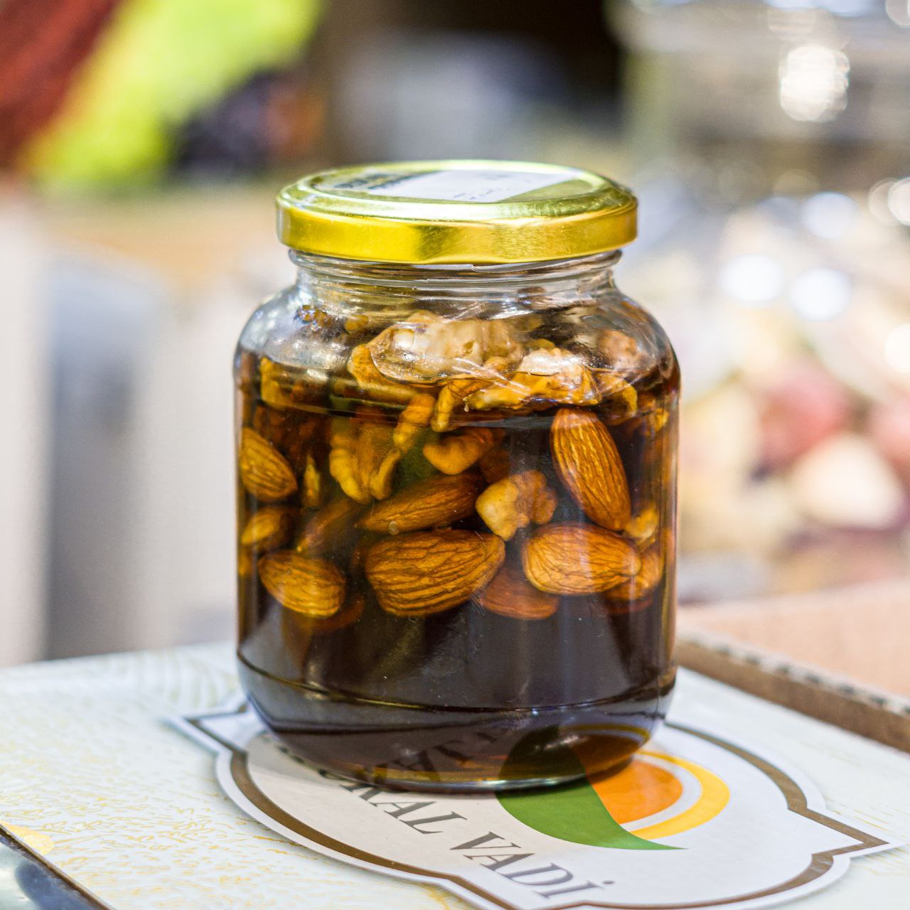 مطربان عسل بركة بالجوز واللوز 400 غ