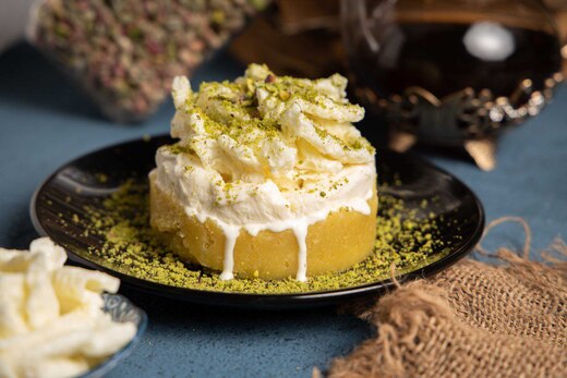 مدلوقة بالقشطة