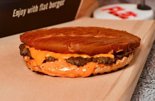 عرض ساندويش فلات برغر لحمة